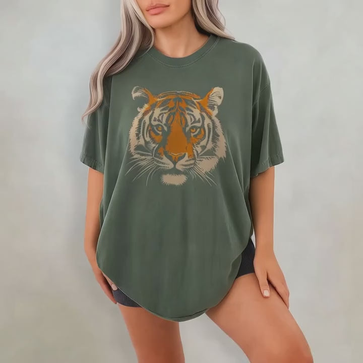 Vintage Tiger Shirt, Retro Safari Animal Tee, 90s Jungle Graphic Comfort Colors T-Shirt, Tiger Lover Gift, Wild Cat Aesthetic Tee