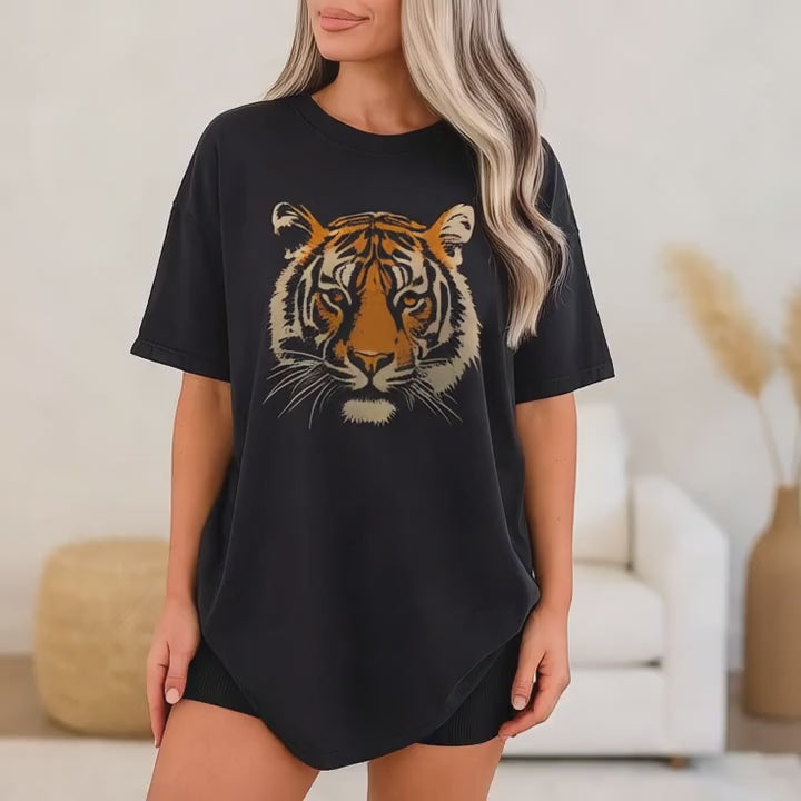 Vintage Tiger Shirt, Retro Safari Animal Tee, 90s Jungle Graphic Comfort Colors T-Shirt, Tiger Lover Gift, Wild Cat Aesthetic Tee